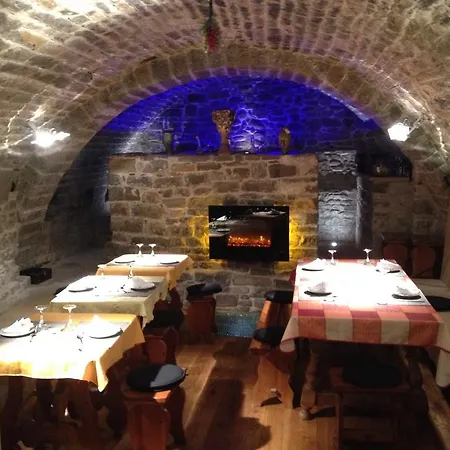 Siete Reyes 2* Aínsa