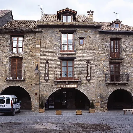 Siete Reyes فندق Aínsa