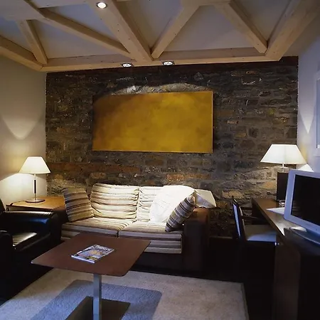 Siete Reyes فندق Aínsa