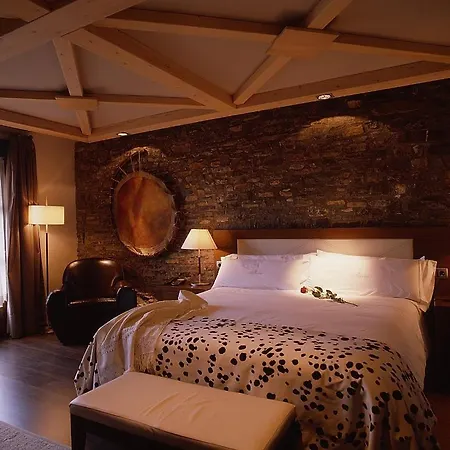 Siete Reyes فندق