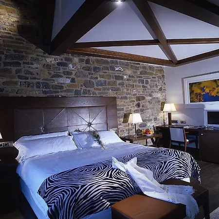 فندق Siete Reyes 2*