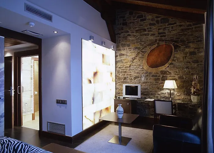 Hotel Siete Reyes Aínsa